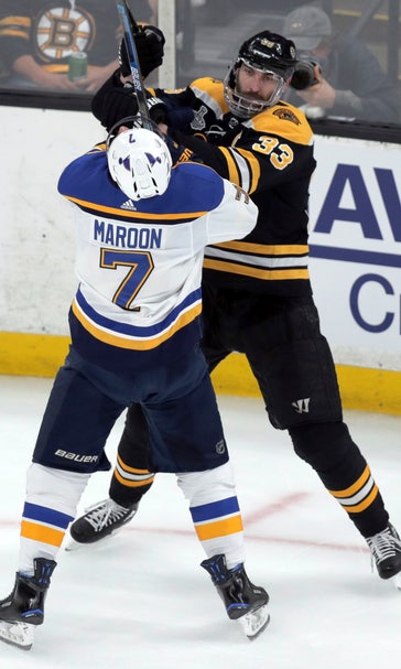Hometown hero Maroon celebrates Stanley Cup family style